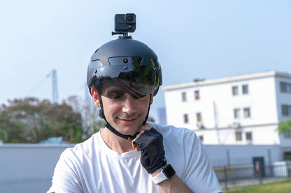 Riding Helmet Camera With Bluetooth Turn Taillight Flashing